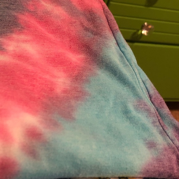 🌷Handmade Tie-Dye Racerback - Picture 5 of 5